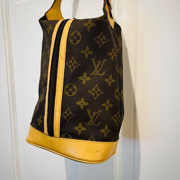 Louis Vuitton Toiletry or Shoe Bag - Picture 4 of 16
